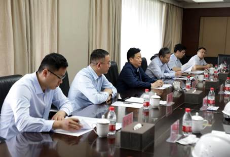 打造向上向前第一象限生力軍 錘煉甘于做人做事作難、受苦受累受屈的企業(yè)家隊伍——河南投資集團黨委書記、董事長劉新勇蒞臨安彩高科開展主題教育調(diào)研